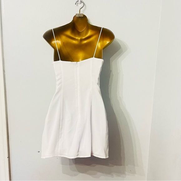 Superdown White Pleated Bust Mini Dress – Bridal Bachelorette Party Size xs - Picture 6 of 7